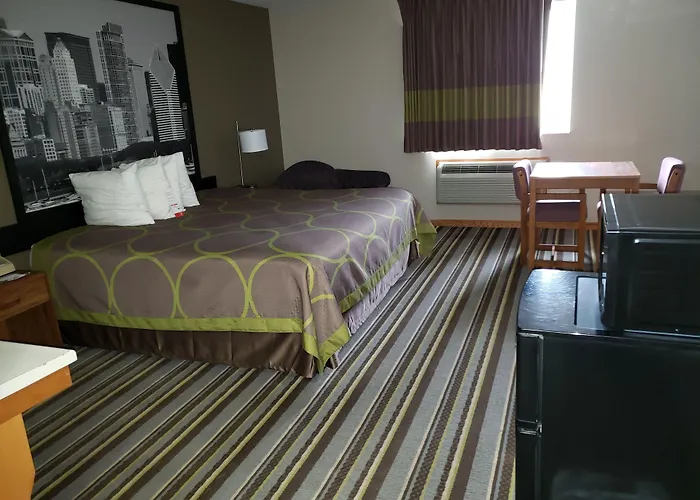 Hotel Super 8 By Wyndham 2*