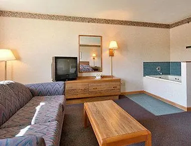 Super 8 By Wyndham
