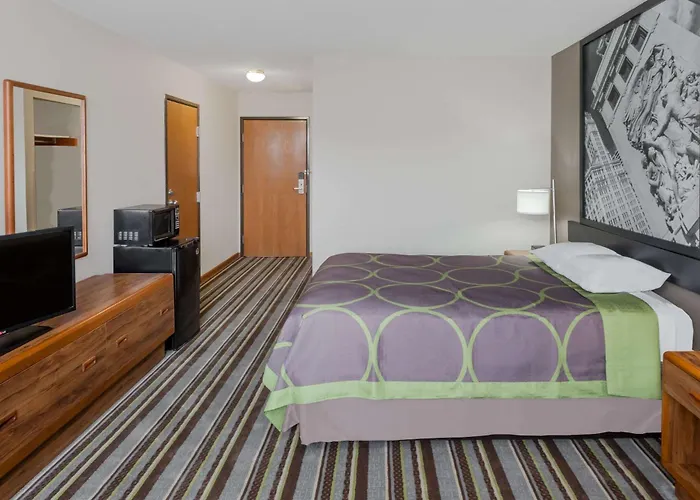 Super 8 By Wyndham Hotel Watseka