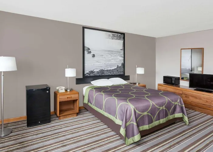 Hotel Super 8 By Wyndham 2*