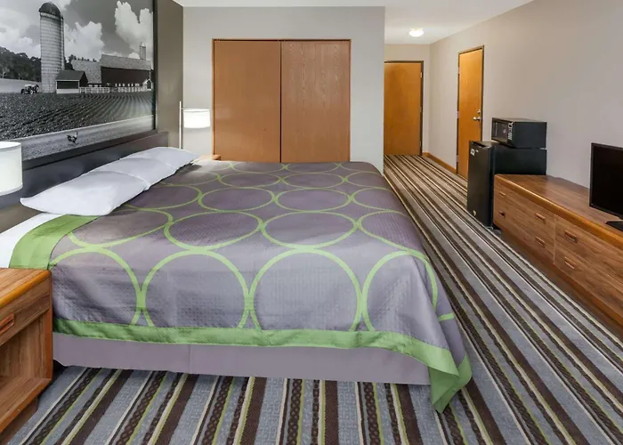 Super 8 By Wyndham